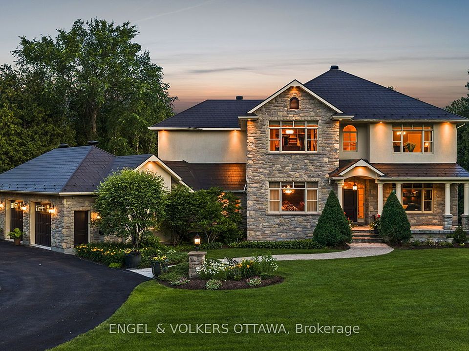 1st image of 140 Lady Lochead Ln