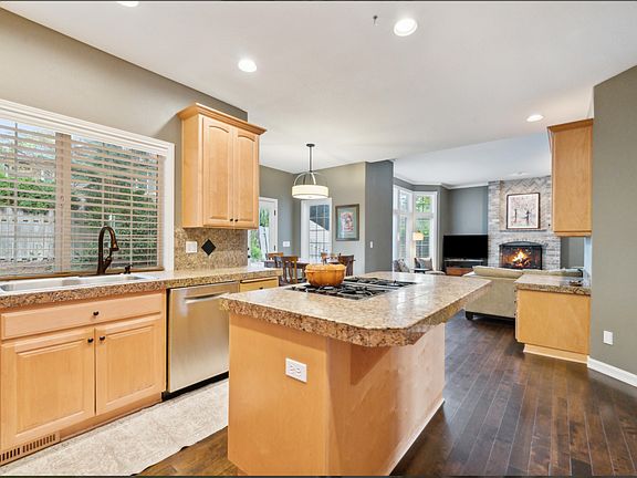 5th image of 4040 Imperial Dr