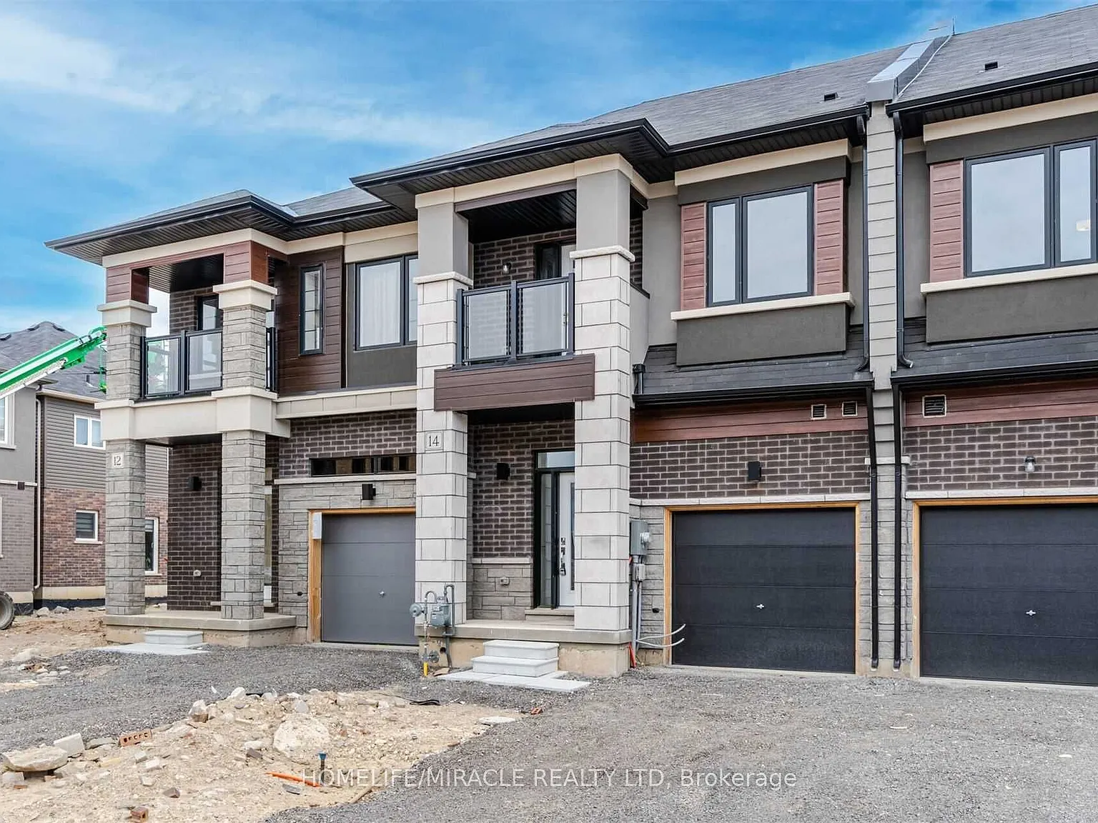 3 bed, $2,499 — Photo 2