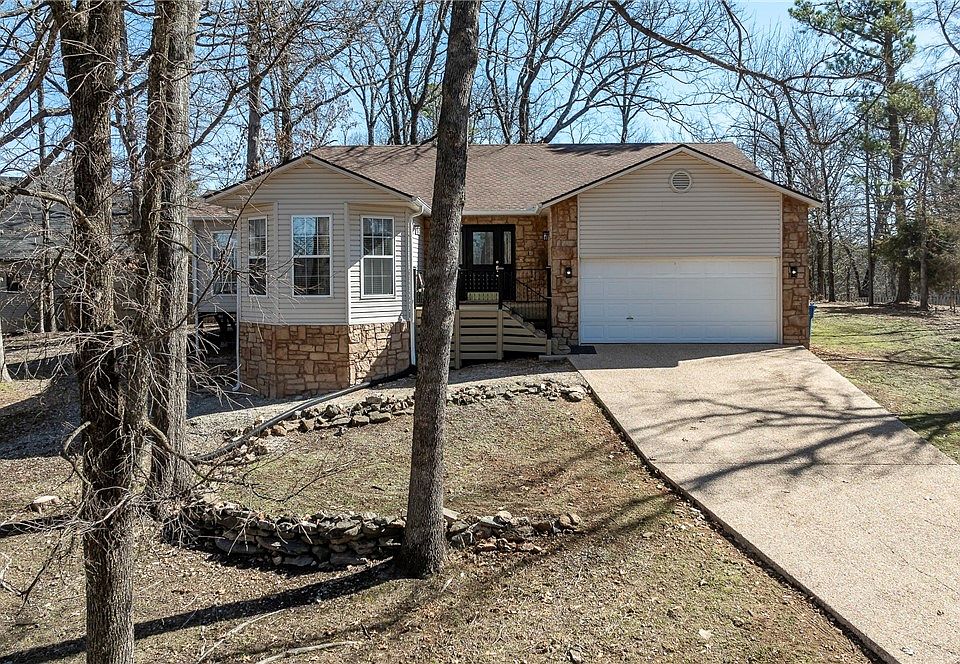 1st image of 2 Edenhall Ln
