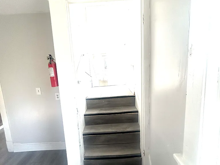 10122 North Blvd #1 — Photo 10