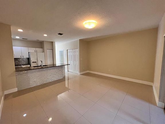 4th image of 5767 NW 115th Ct APT 105