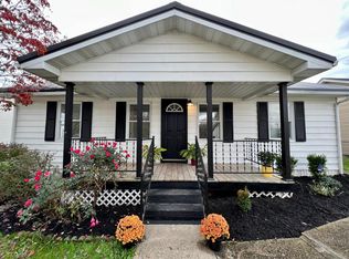 4116 41st St, Nitro, WV 25143