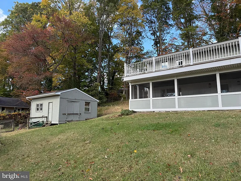 453 Walnut Dr — Photo 23