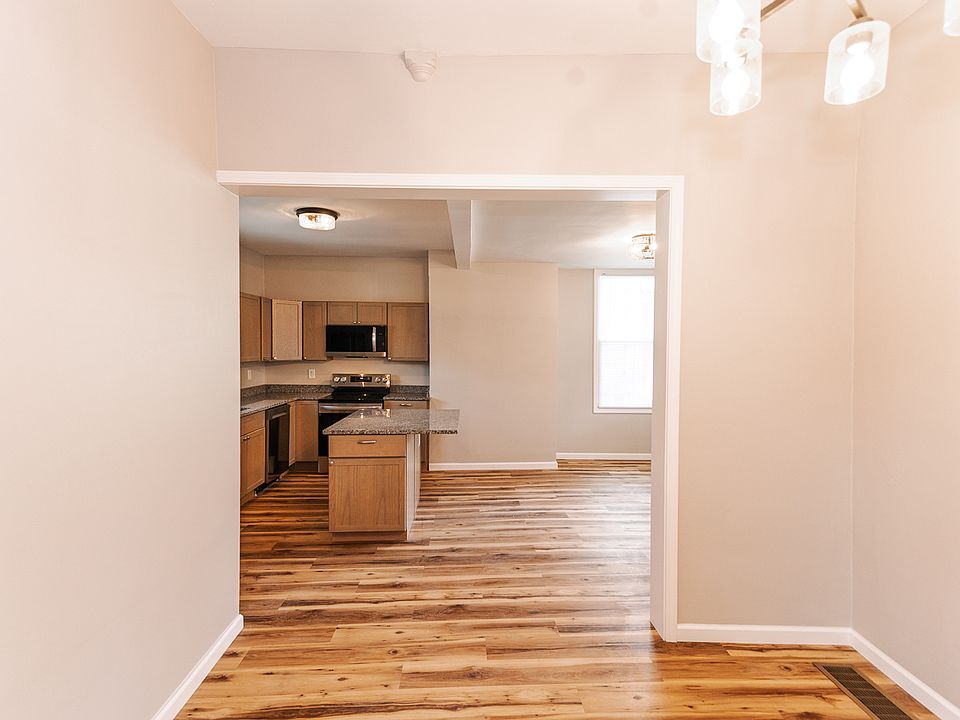 1st image of 35 Enfield St Floor 1
