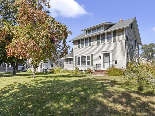 2810 E Minnehaha Pkwy, Minneapolis, MN 55406