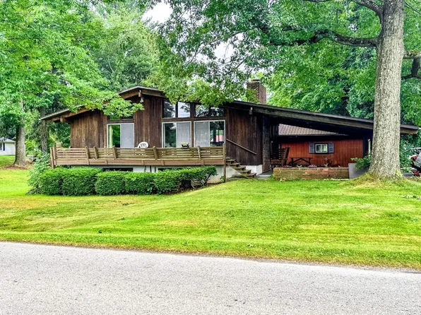 11889 Oakland Beach Rd, Conneaut Lake, PA 16316