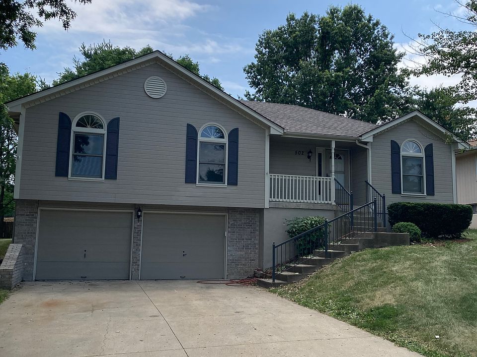 1st image of 502 NE Leann Dr