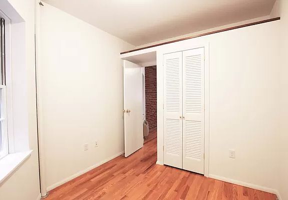 5th image of 225 E 96th St APT 3RW