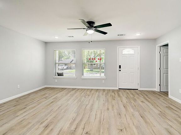 2nd image of 1107 Valerie Ave