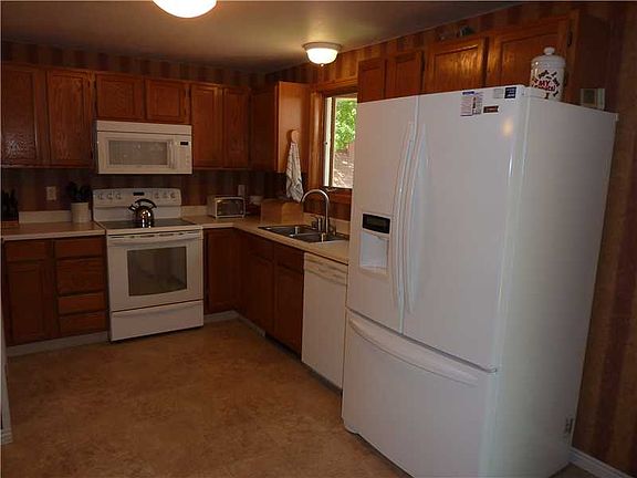 5th image of 3601 Stillwater Dr