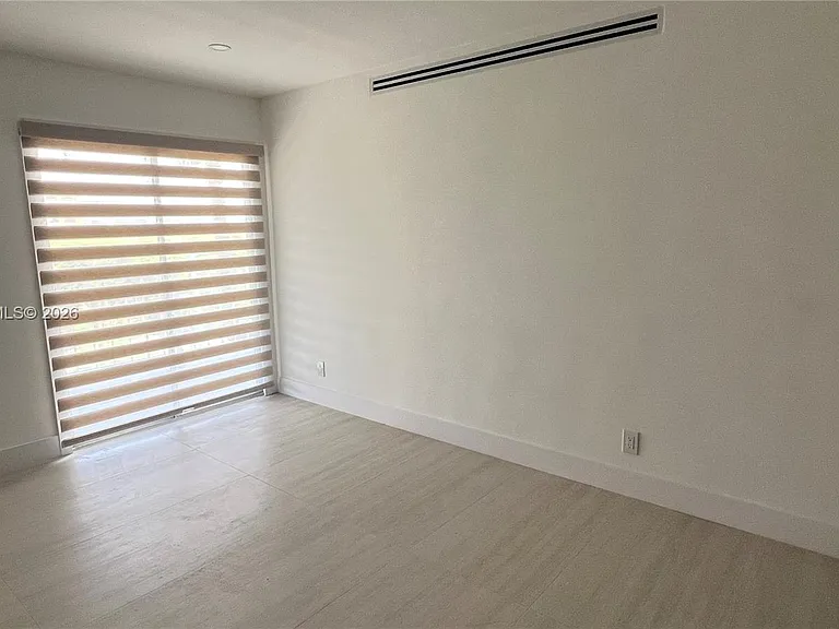 801 NW 47th Ave #518W — Photo 10