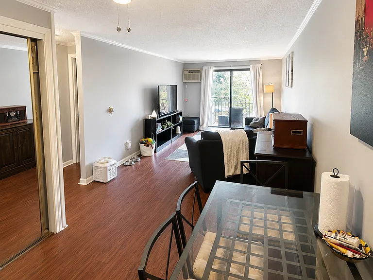 36 Main St #16 — Photo 4