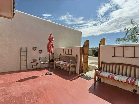 3rd image of 3609 Tierra Vergel Dr