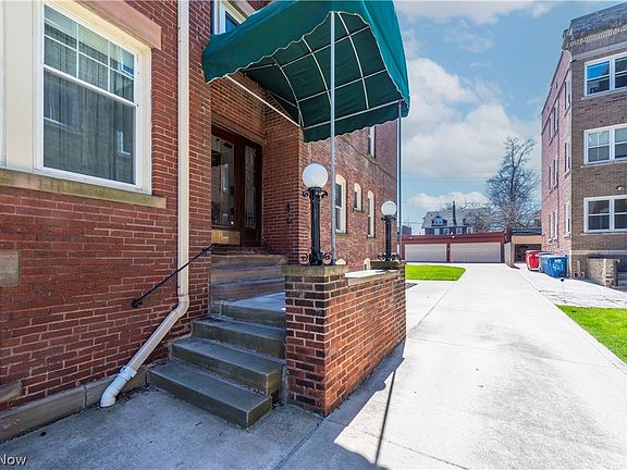 5th image of 14915 Lake Ave