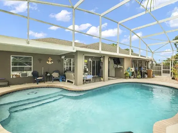933 SW Nichols Ter, Port Saint Lucie, FL 34953