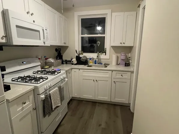 (undisclosed Address), Bay Shore, NY 11706