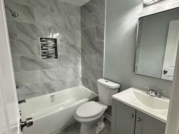 523 Peacock Dr, Landover, MD 20785