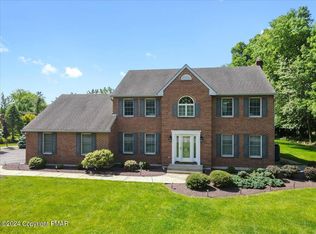 5909 Shady Ln, Nazareth, PA 18064