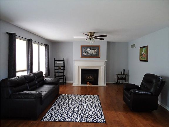4th image of 3558 Bartram Ln