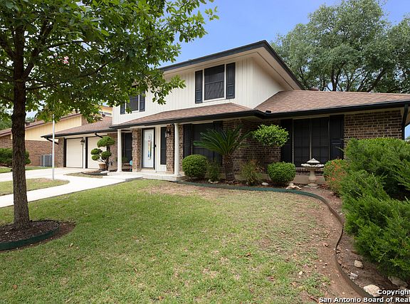 3rd image of 8910 Hetherington Dr