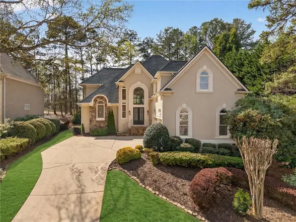 3224 Chipping Wood Ct, Milton, GA 30004