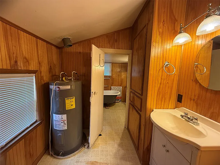 1203 County Road 254 — Photo 10