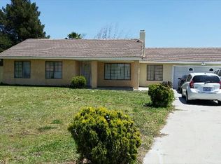 1523 W Valencia St, Rialto, CA 92376