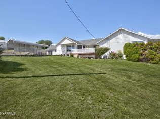 910 Gromore Rd, Yakima, WA 98908