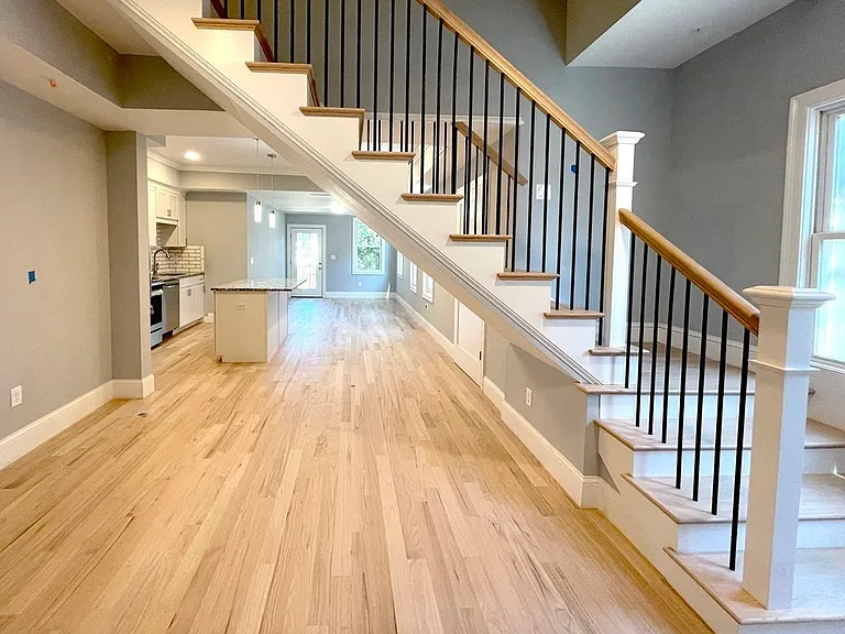 7 Waumbeck St #3 — Photo 8