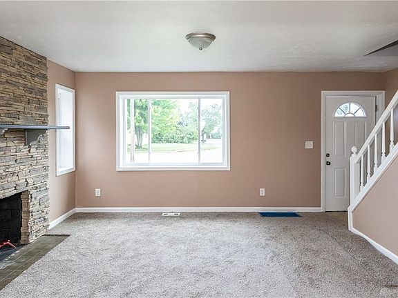 4th image of 273 Archer Dr
