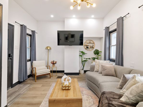 10 Carrie St