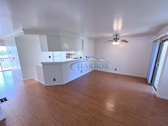 3rd image of 110 N Marshall Ct APT 1