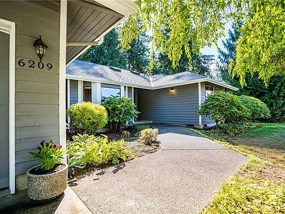 5th image of 6209 Karat Ct SW