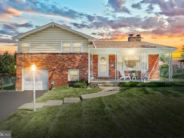 2423 Wharton Rd, York, PA 17402