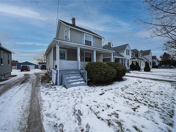 3rd image of 1573 Coutant Ave