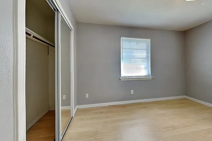 4731 Bedford Dr — Photo 12