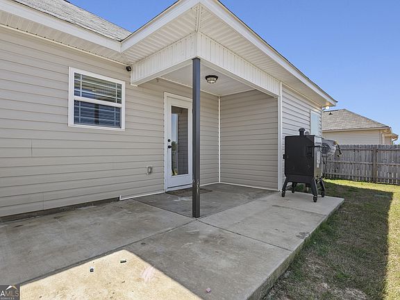 5th image of 121 Rambo Way