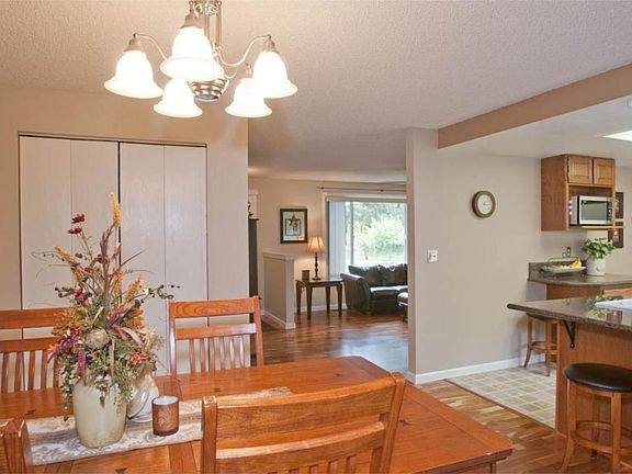 2nd image of 10816 Creekwood Dr SW