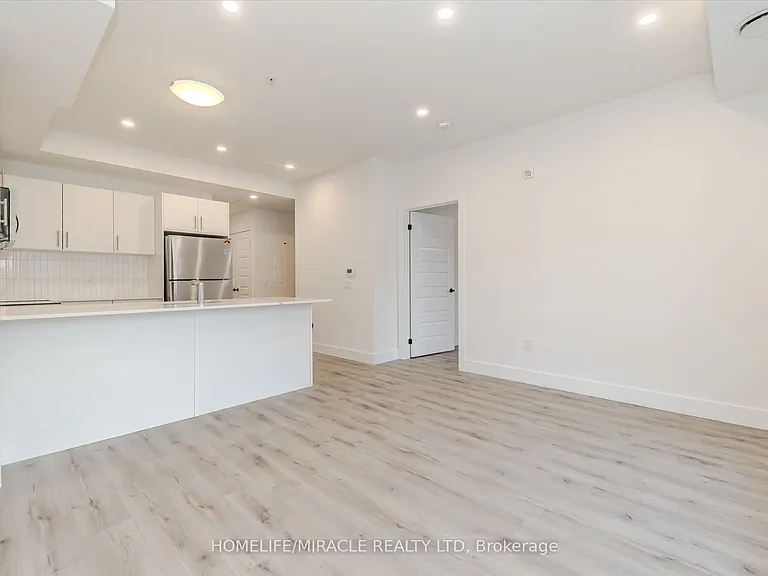 1101 Lackner Pl #T05 — Photo 18