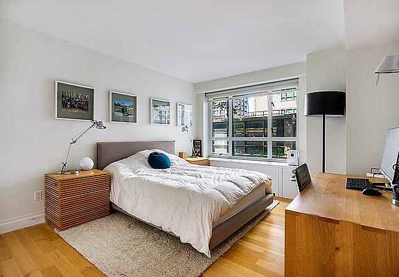 5th image of 200 E 66th St #Ab205