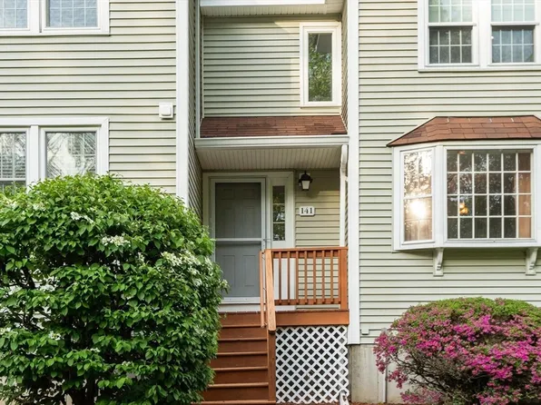 141 Patrick Rd Unit 141, Tewksbury, MA 01876