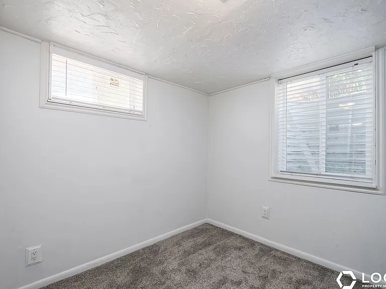 761 N 700 W — Photo 8