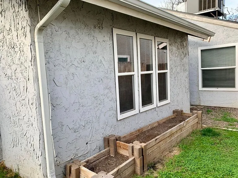 1403 E Sunnyview Ave — Photo 19