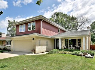 1033 N Western Ave, Park Ridge, IL 60068