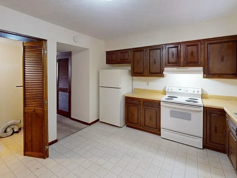 8 Garden Ln #C — Photo 6