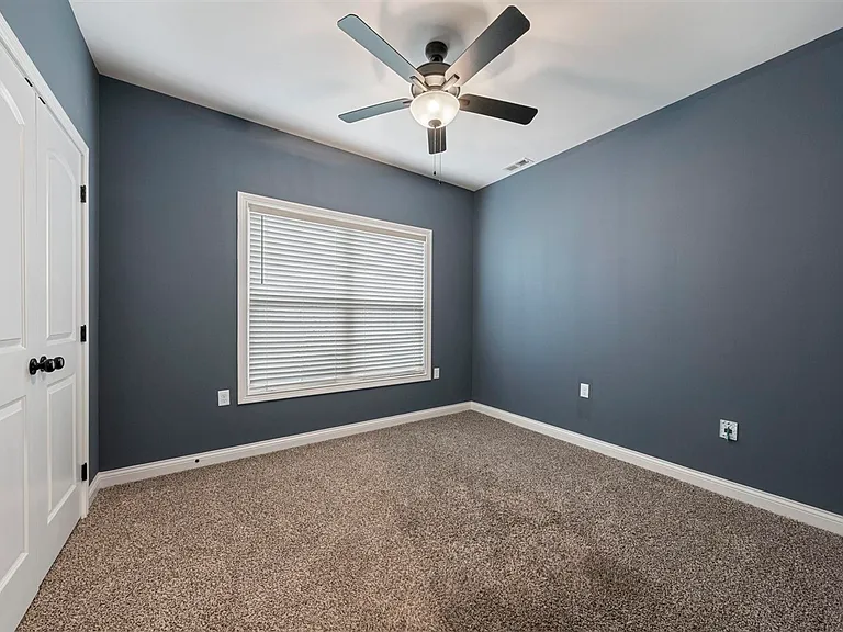821 Poplar Log Dr — Photo 21