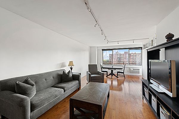 1st image of 400 Central Park W APT 18N