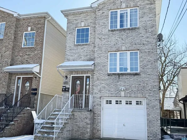 515 Cross St, Harrison, NJ 07029