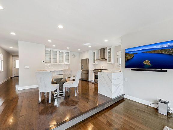 4th image of 464 Christie Dr